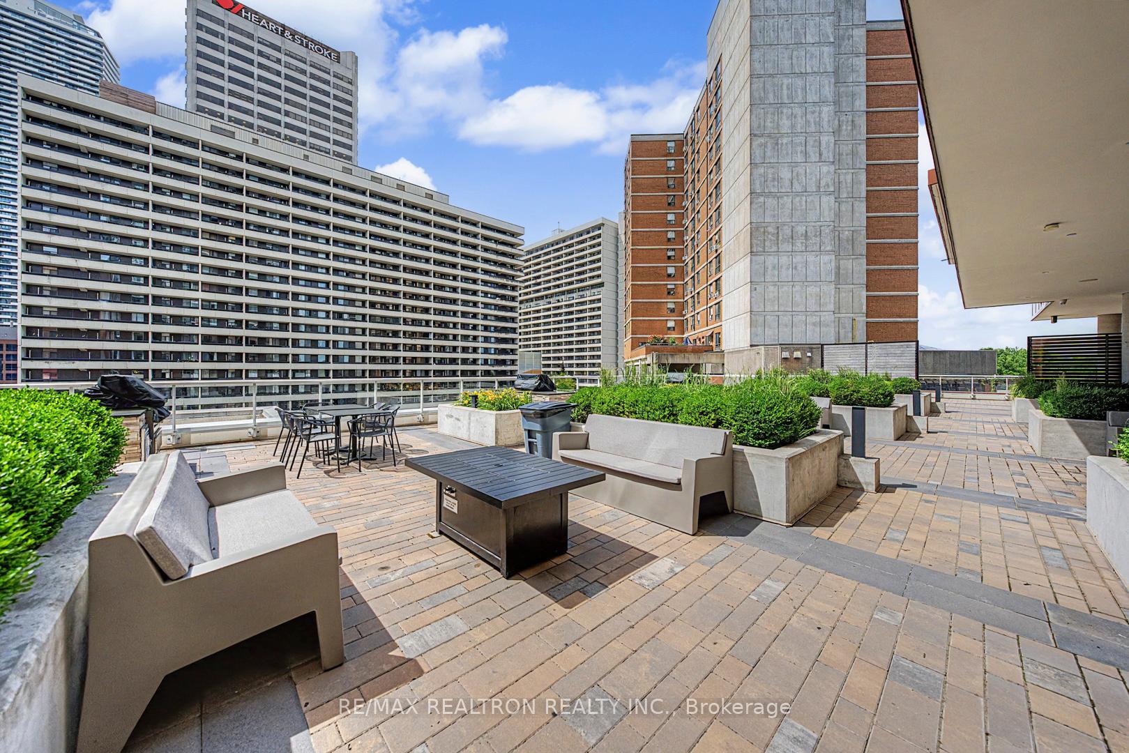 Photo 38 of Unit 102, 33 Helendale Avenue, Toronto, Yonge-Eglinton — HOMEH