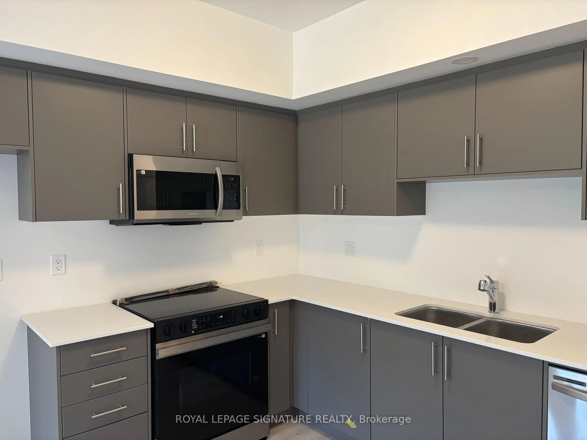Photo 14 of Unit 24, 42 Lowes Road W, Guelph, Clairfields/Hanlon Business Park — HOMEH