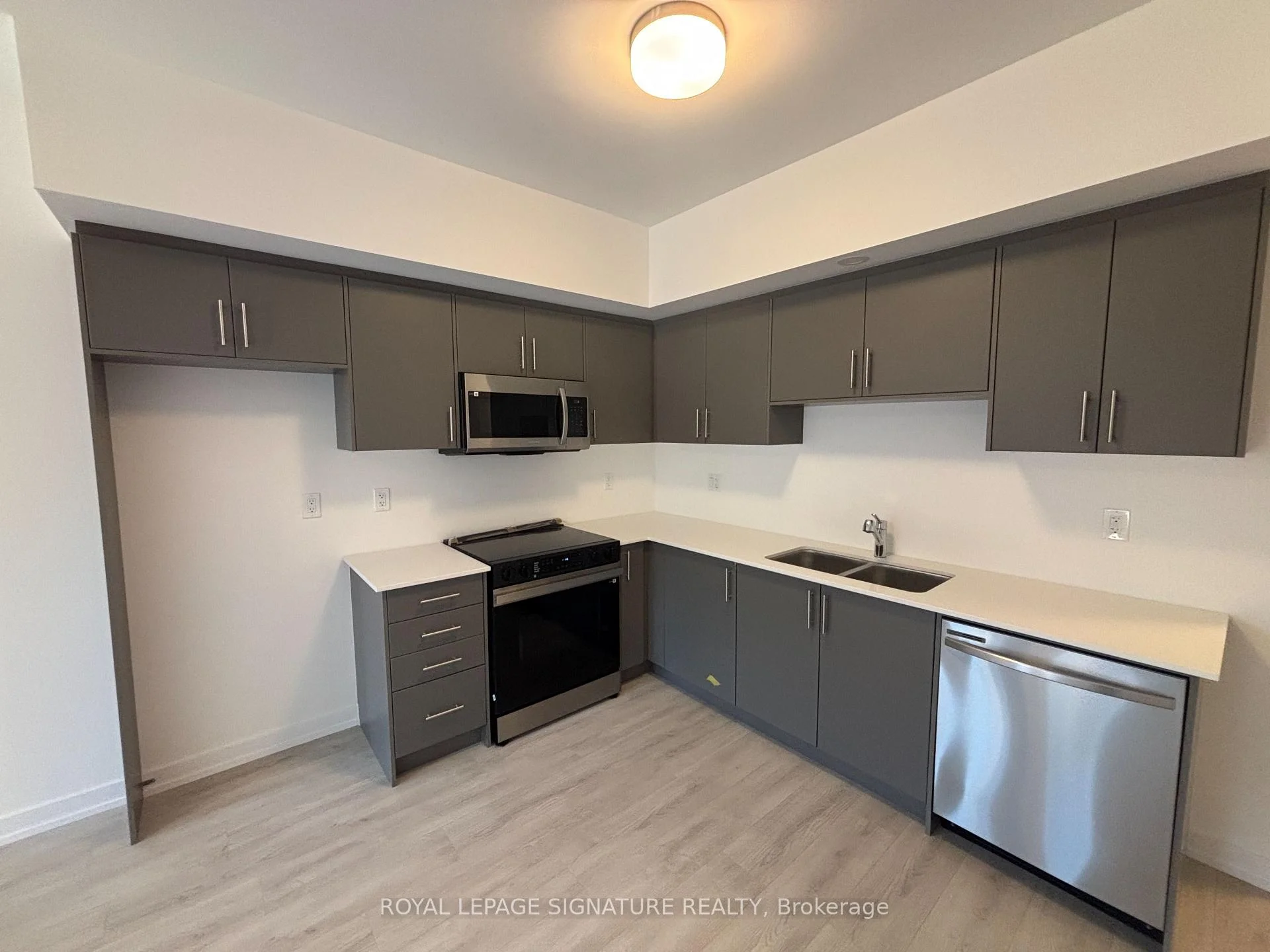 Photo 16 of Unit 24, 42 Lowes Road W, Guelph, Clairfields/Hanlon Business Park — HOMEH