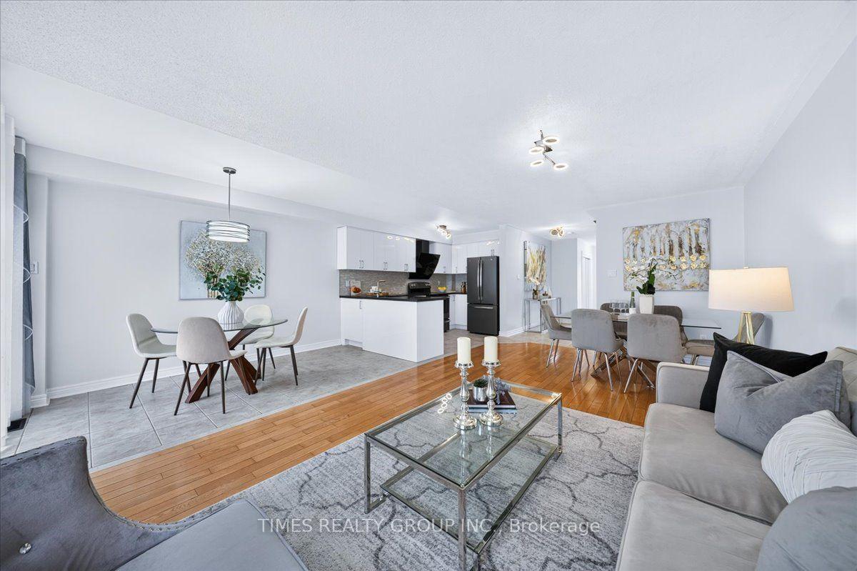 Photo of 224 Westway Crescent