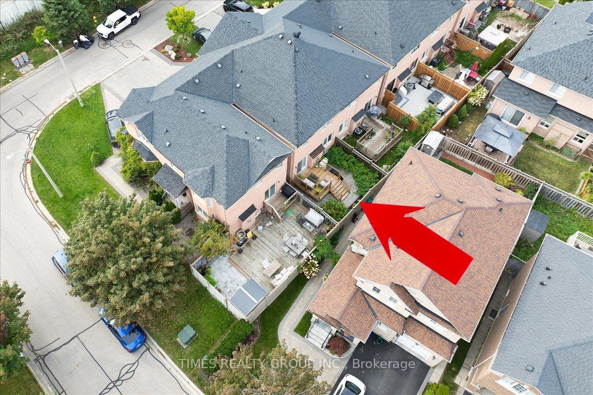 Photo 3 of 224 Westway Crescent, Vaughan, Concord — HOMEH