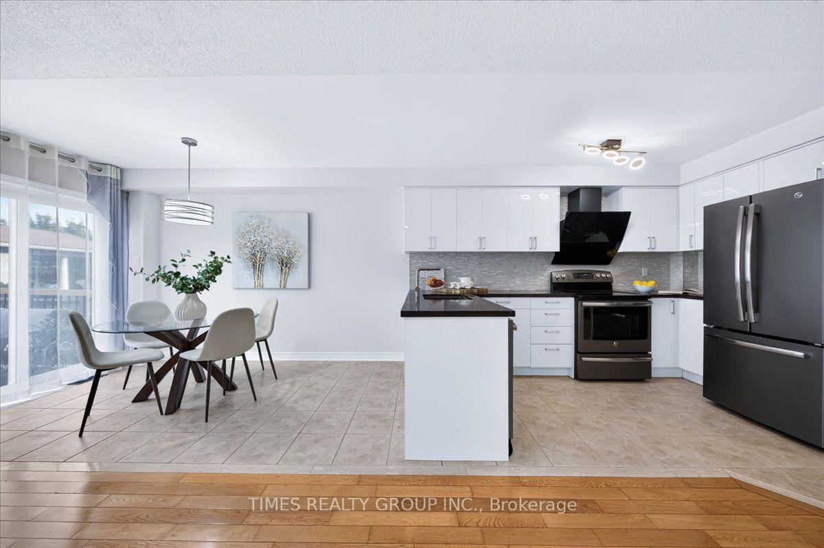 Photo 15 of 224 Westway Crescent, Vaughan, Concord — HOMEH