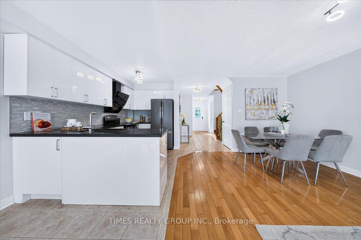 Photo 16 of 224 Westway Crescent, Vaughan, Concord — HOMEH