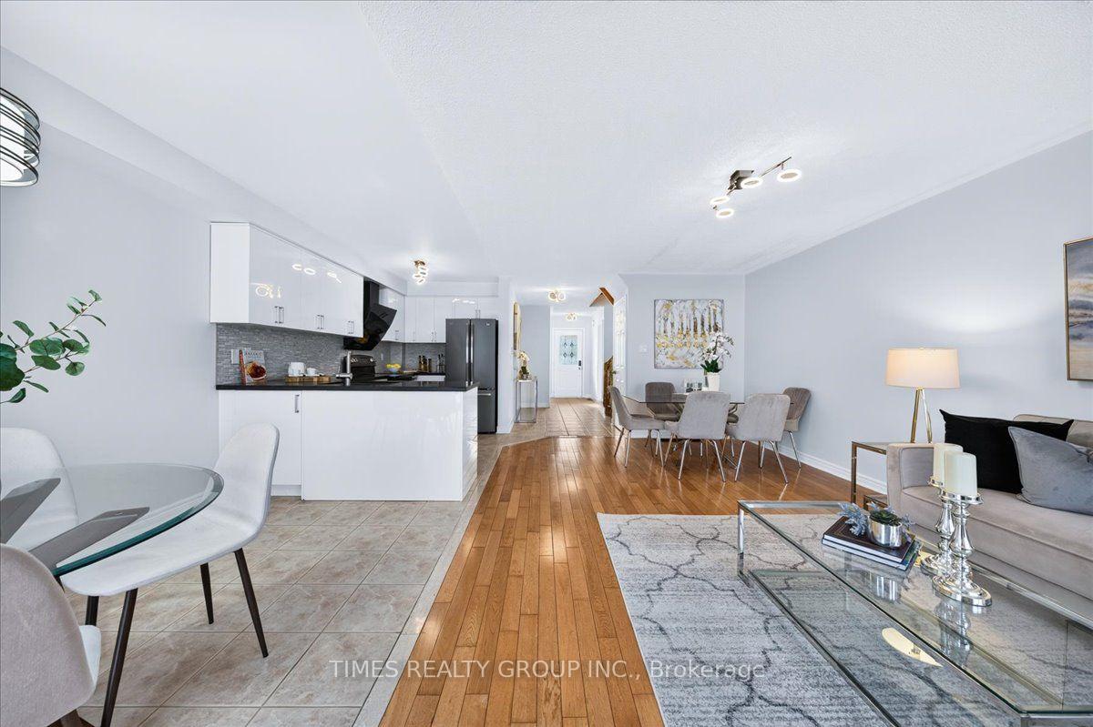 Photo 21 of 224 Westway Crescent, Vaughan, Concord — HOMEH