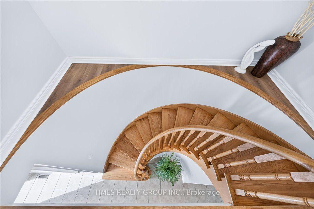 Photo 36 of 224 Westway Crescent, Vaughan, Concord — HOMEH