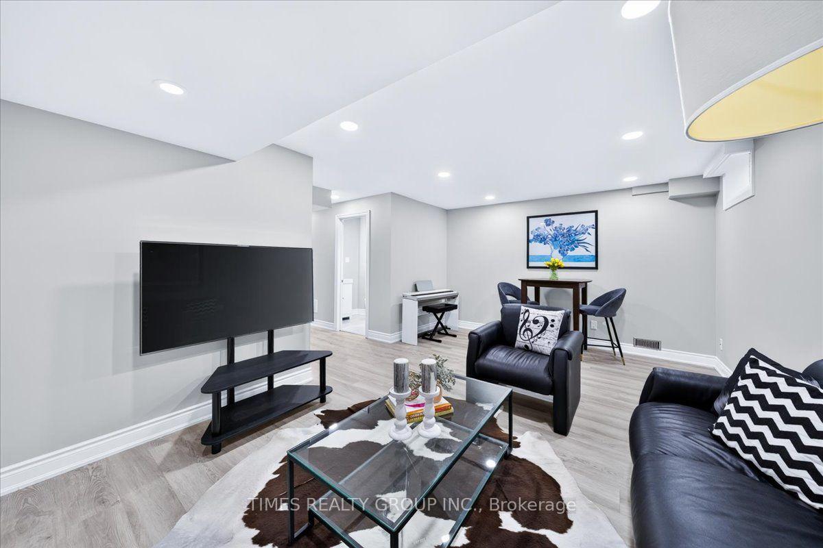Photo 45 of 224 Westway Crescent, Vaughan, Concord — HOMEH