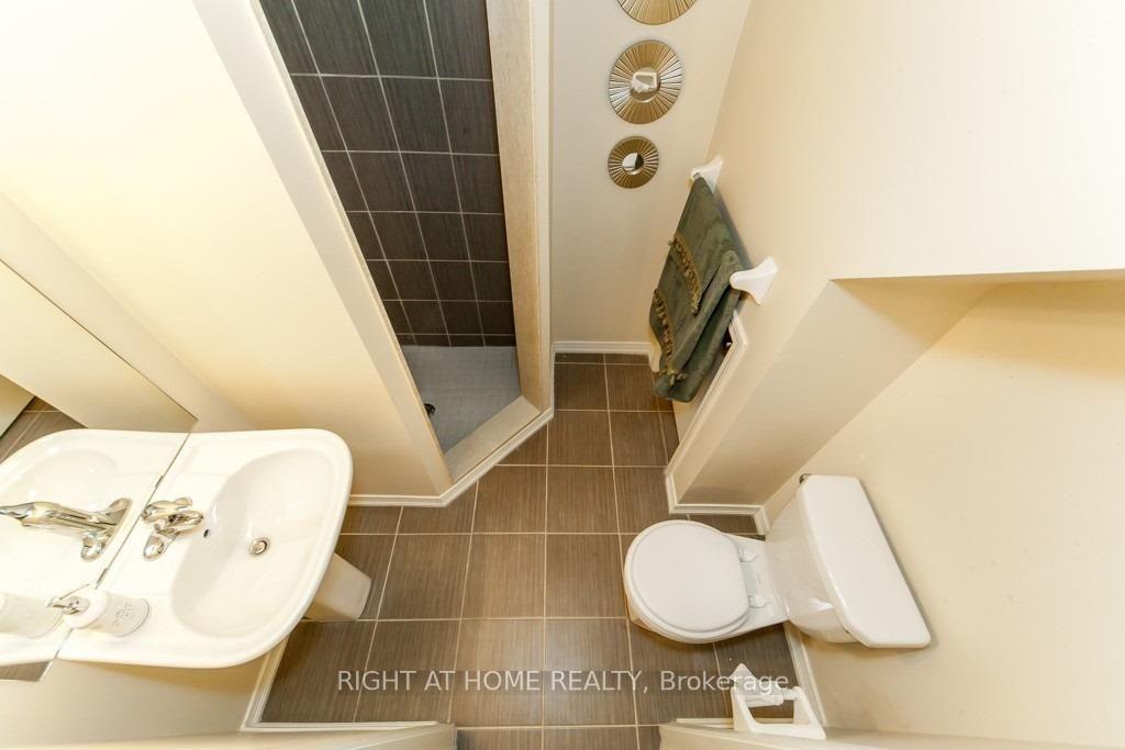 Photo 4 of 37 Comfort Way, Whitby, Blue Grass Meadows — HOMEH