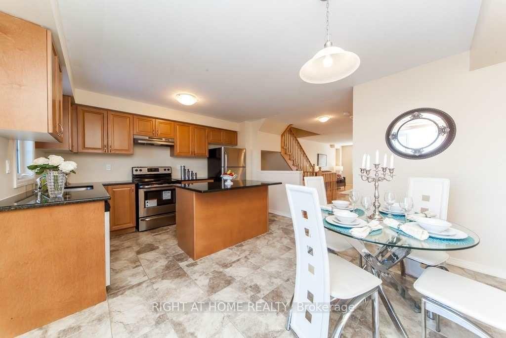 Photo 9 of 37 Comfort Way, Whitby, Blue Grass Meadows — HOMEH