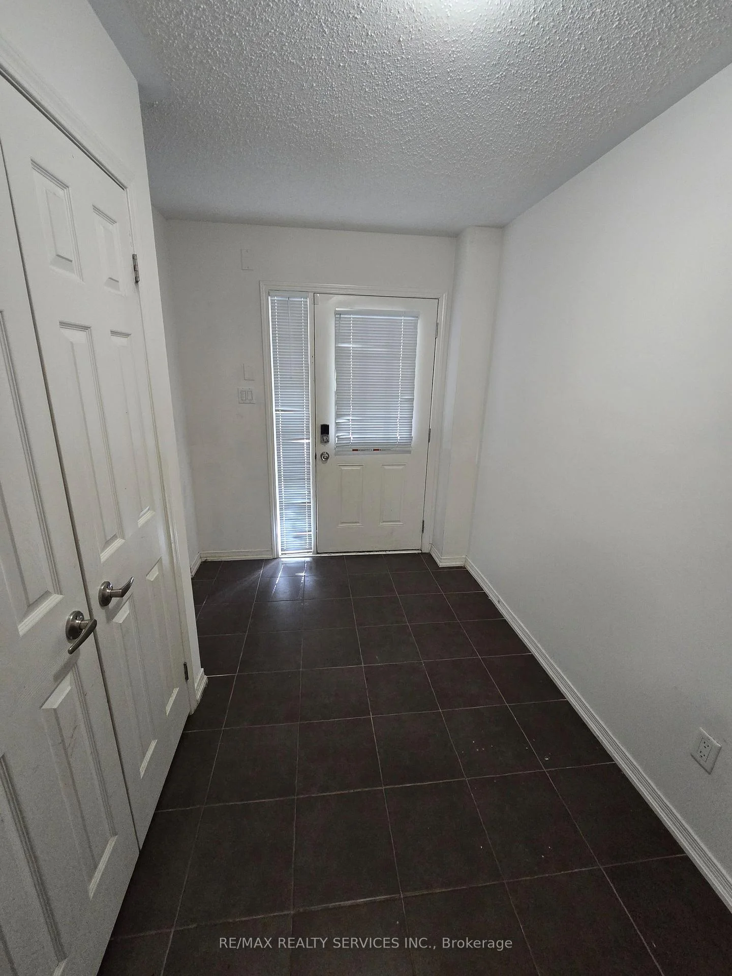 Photo 7 of Unit 12, 12 Utopia Way N, Brampton, Bram East — HOMEH