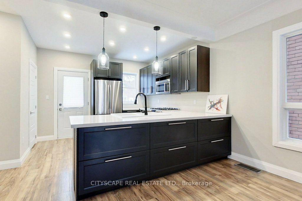 Photo 1 of 39 Holton Avenue N, Hamilton, Gibson — HOMEH