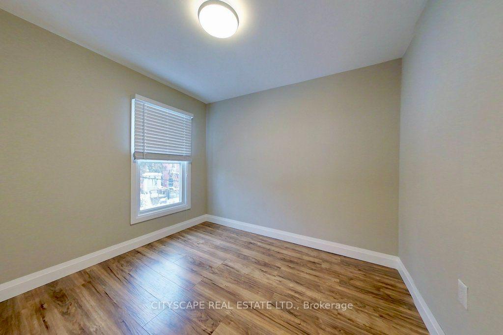 Photo 13 of 39 Holton Avenue N, Hamilton, Gibson — HOMEH