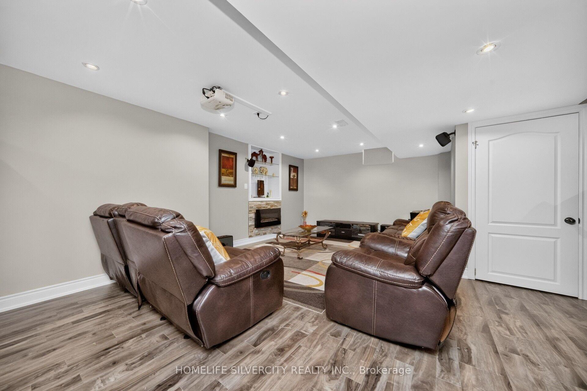 Photo 39 of 61 Fieldview Drive, Brampton, Bram East — HOMEH
