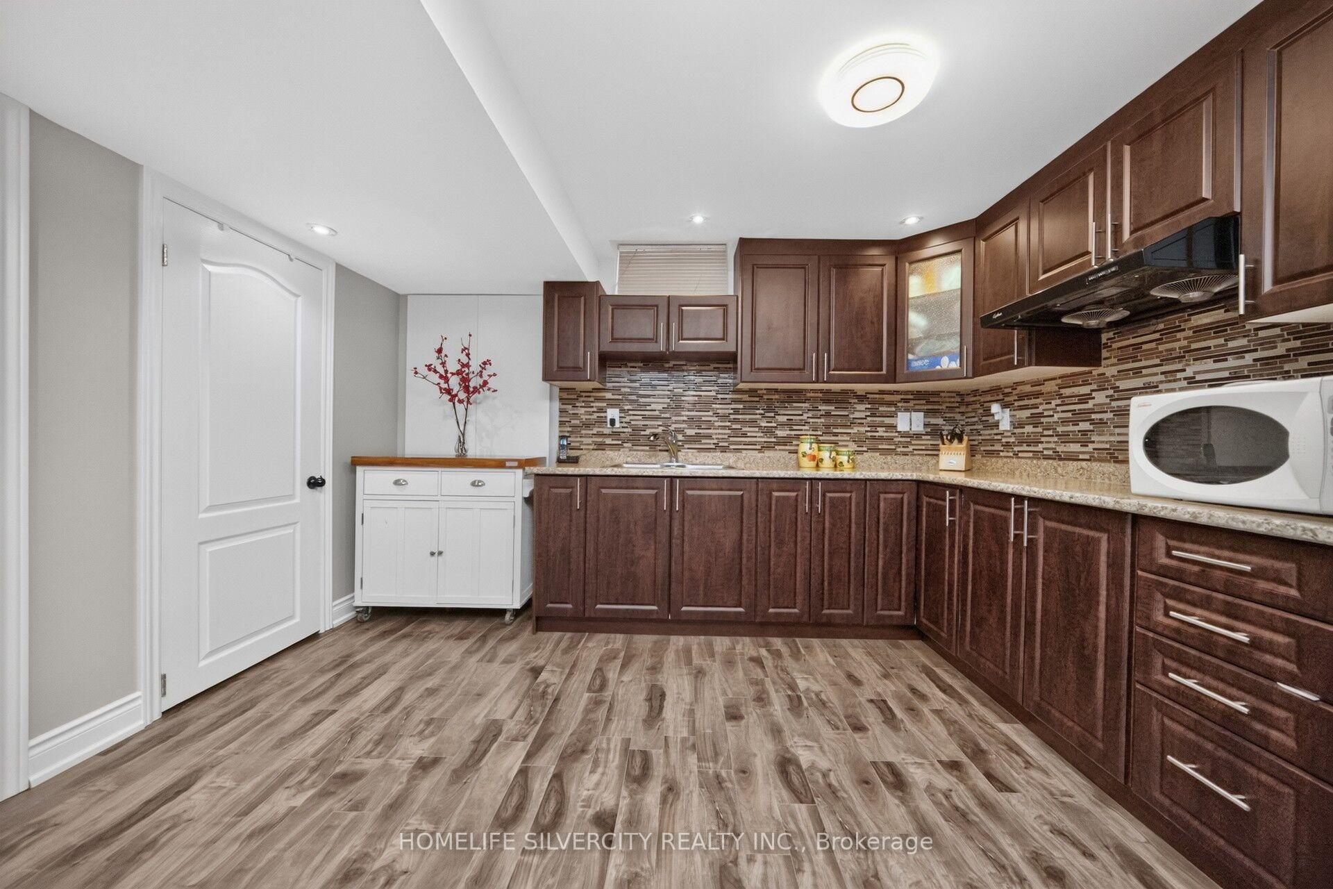 Photo 42 of 61 Fieldview Drive, Brampton, Bram East — HOMEH