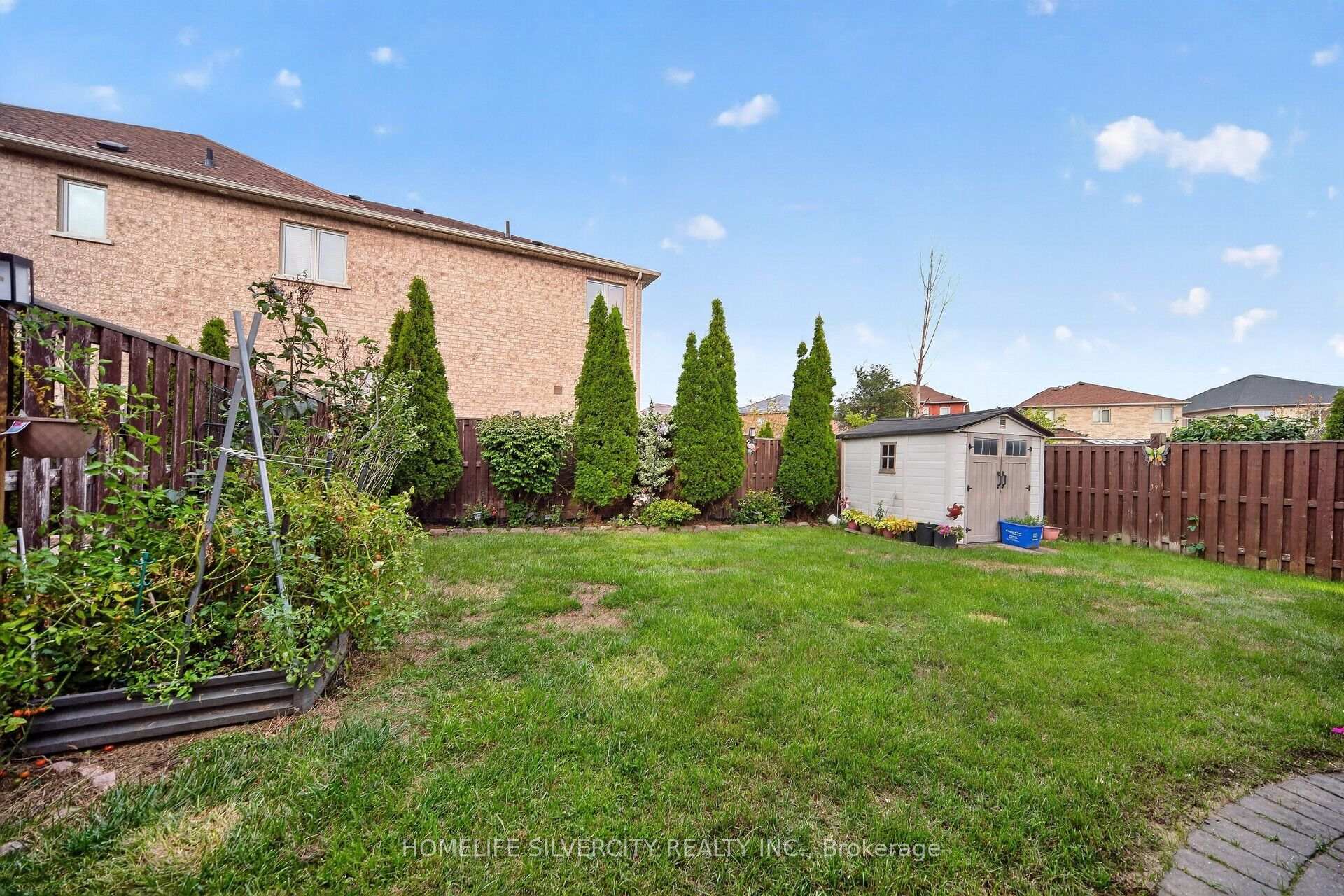 Photo 46 of 61 Fieldview Drive, Brampton, Bram East — HOMEH