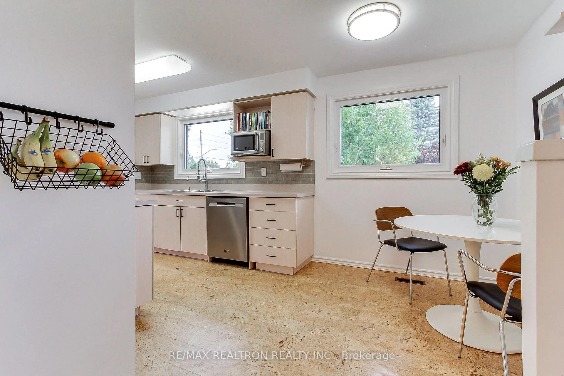 Photo 50 of 1 McDonald Drive, Aurora, Aurora Heights — HOMEH