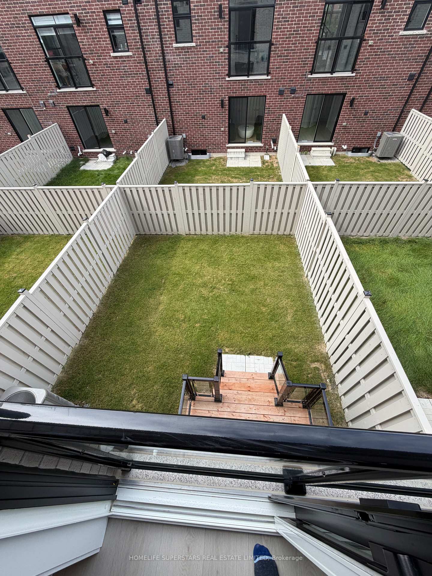 Photo 15 of 48 Danielle Moore Circle, Scarborough, Bendale — HOMEH