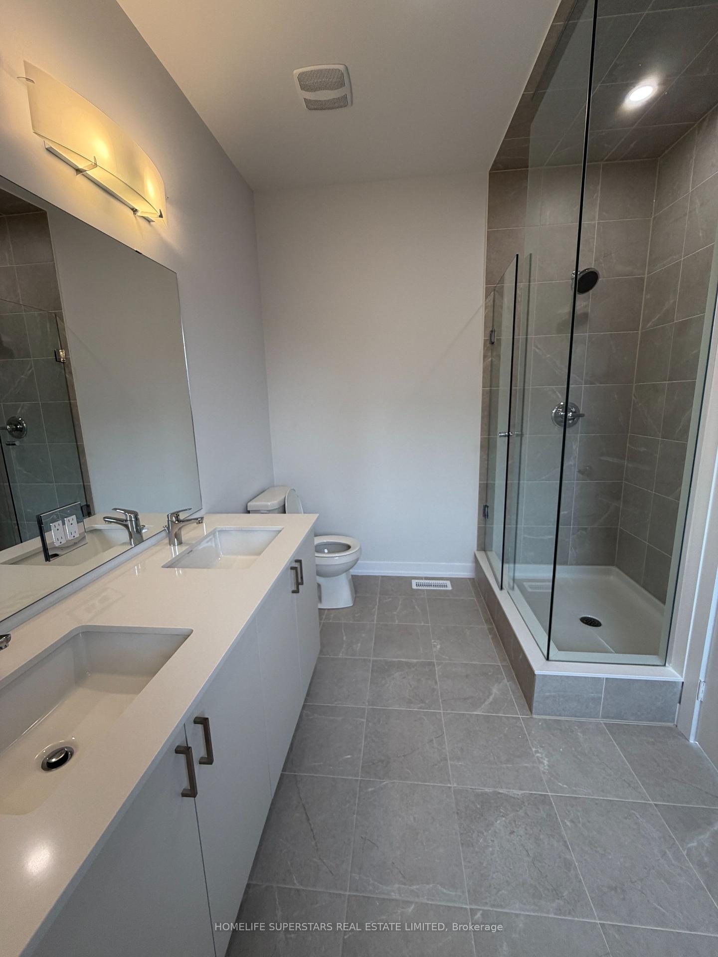 Photo 18 of 48 Danielle Moore Circle, Scarborough, Bendale — HOMEH