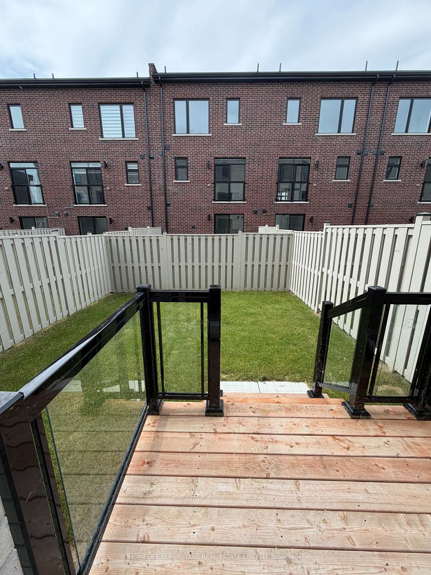Photo 29 of 48 Danielle Moore Circle, Scarborough, Bendale — HOMEH