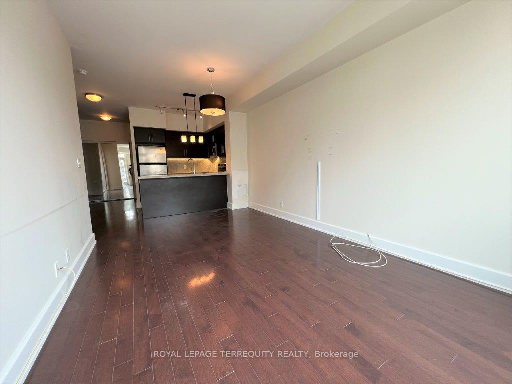 Photo 6 of Unit 609, 676 Sheppard Avenue E, North York, Bayview Village — HOMEH
