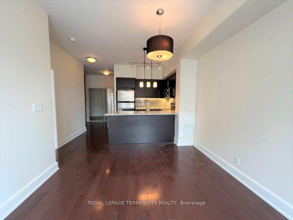 Photo 7 of Unit 609, 676 Sheppard Avenue E, North York, Bayview Village — HOMEH