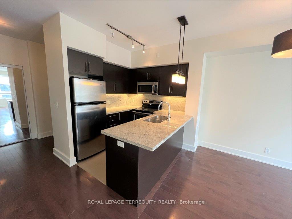 Photo 8 of Unit 609, 676 Sheppard Avenue E, North York, Bayview Village — HOMEH