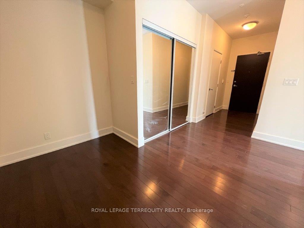 Photo 12 of Unit 609, 676 Sheppard Avenue E, North York, Bayview Village — HOMEH