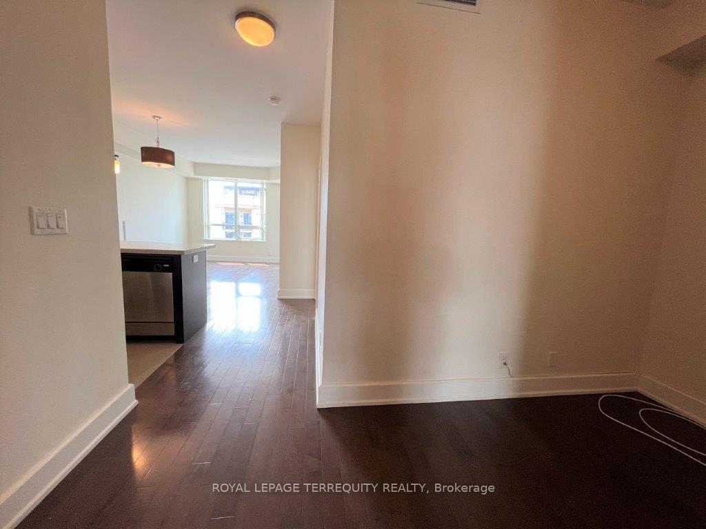 Photo 13 of Unit 609, 676 Sheppard Avenue E, North York, Bayview Village — HOMEH
