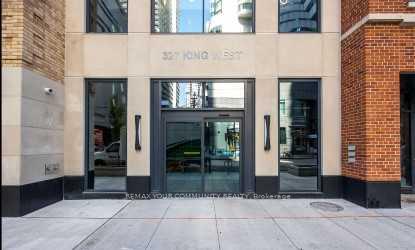 Photo 2 of 327 king Street W, Toronto, Waterfront Communities — HOMEH