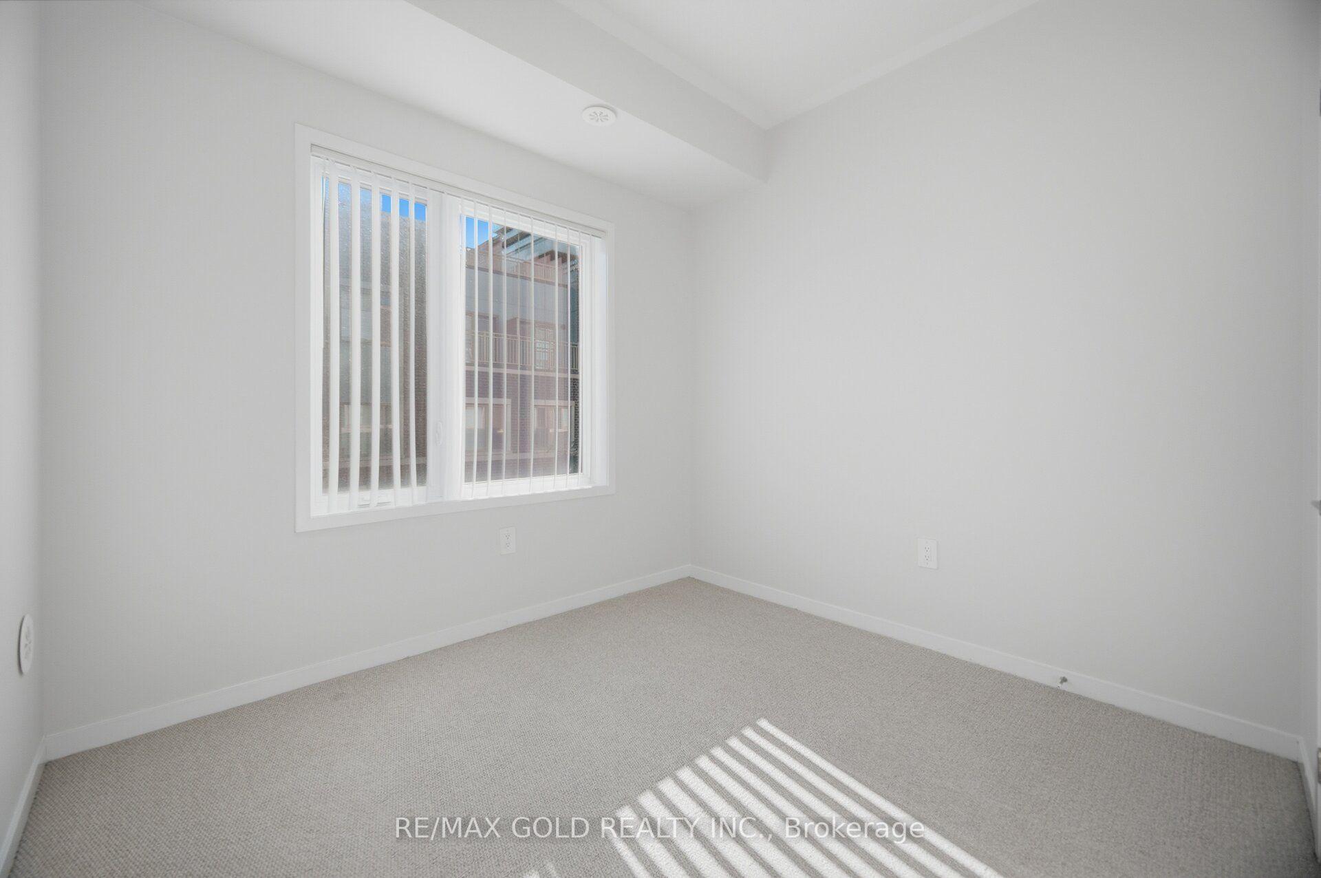 Photo 18 of Unit TH83, 39 Honeycrisp Crescent, Vaughan, Vaughan Corporate Centre — HOMEH