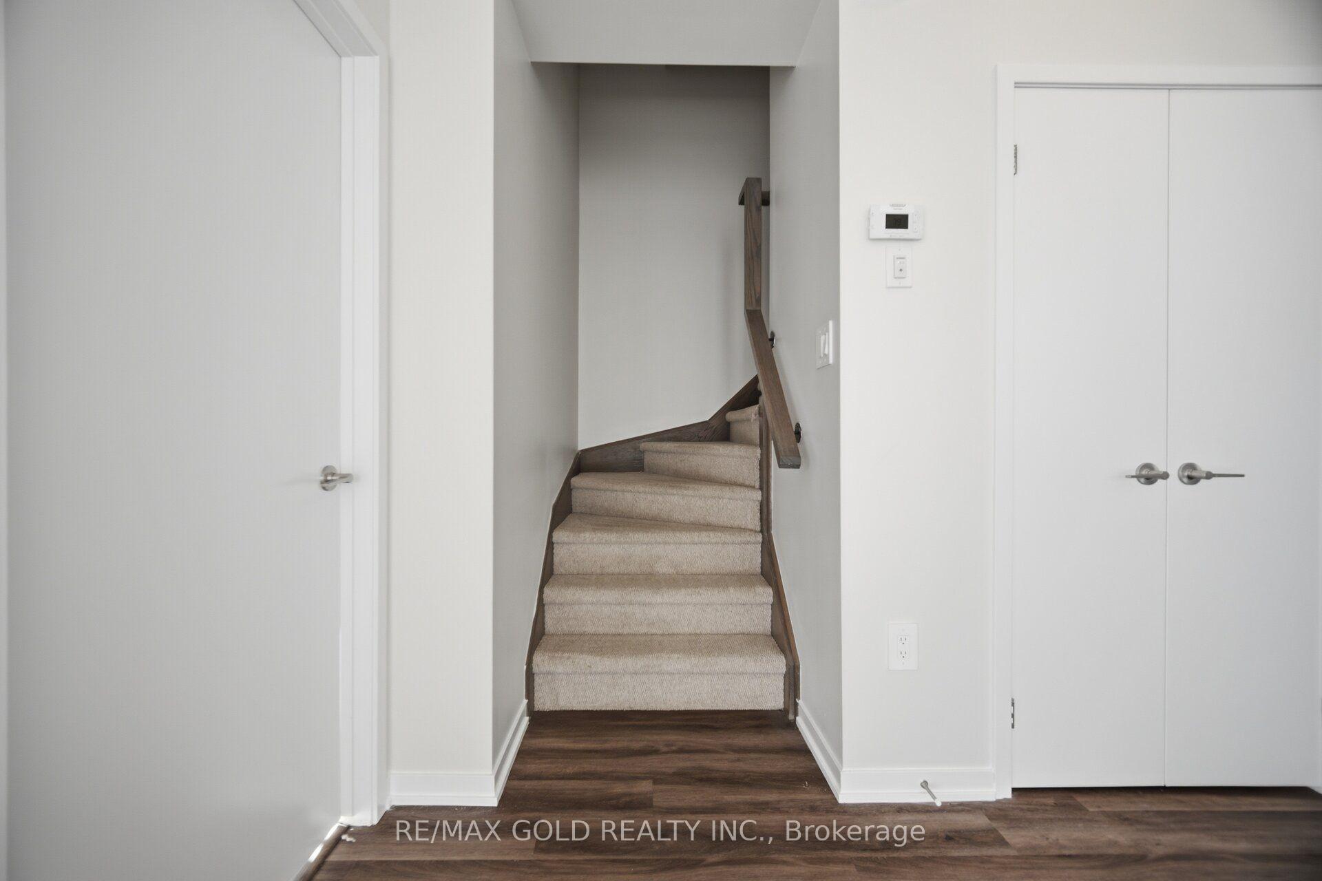 Photo 22 of Unit TH83, 39 Honeycrisp Crescent, Vaughan, Vaughan Corporate Centre — HOMEH