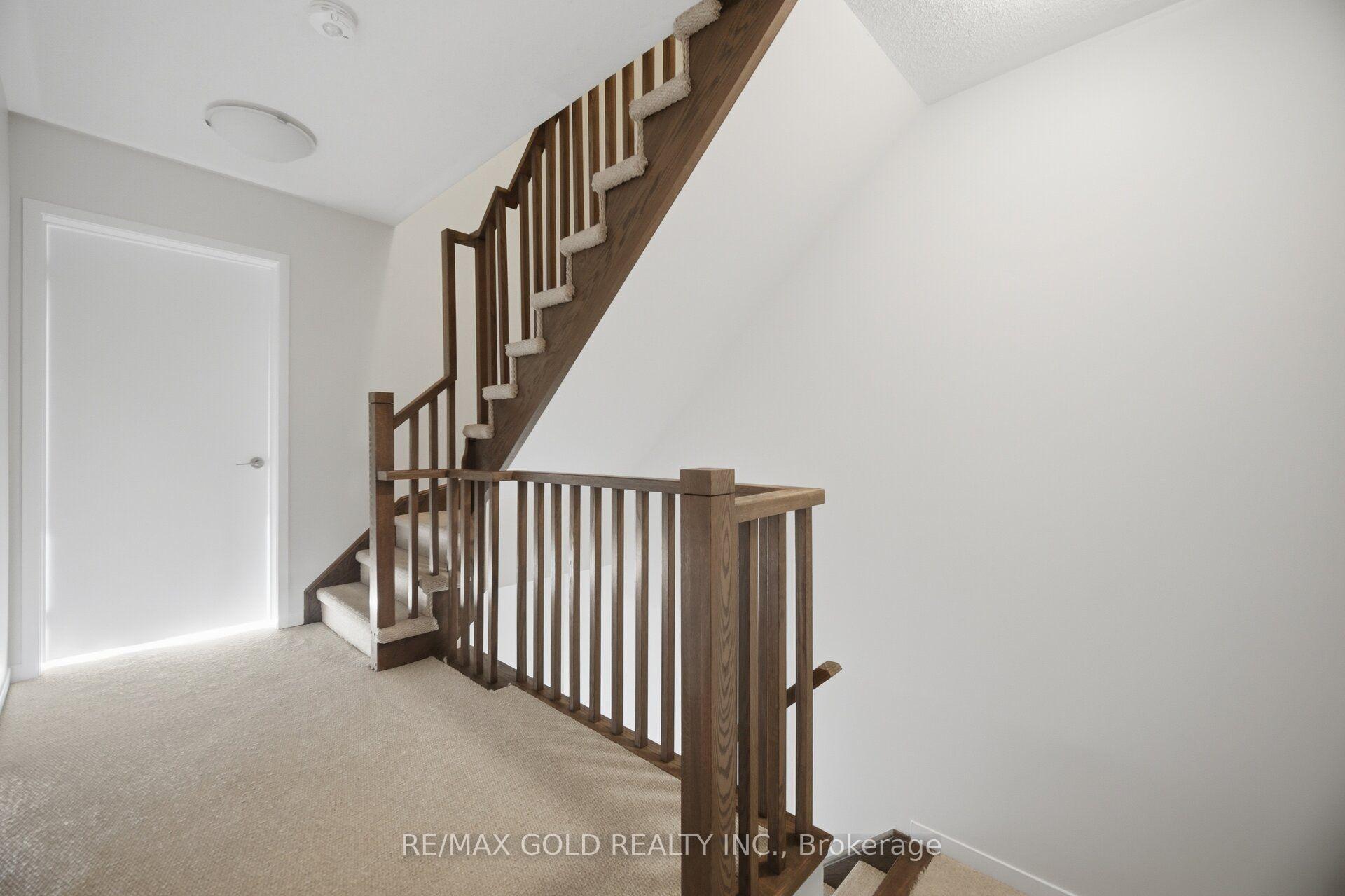 Photo 23 of Unit TH83, 39 Honeycrisp Crescent, Vaughan, Vaughan Corporate Centre — HOMEH