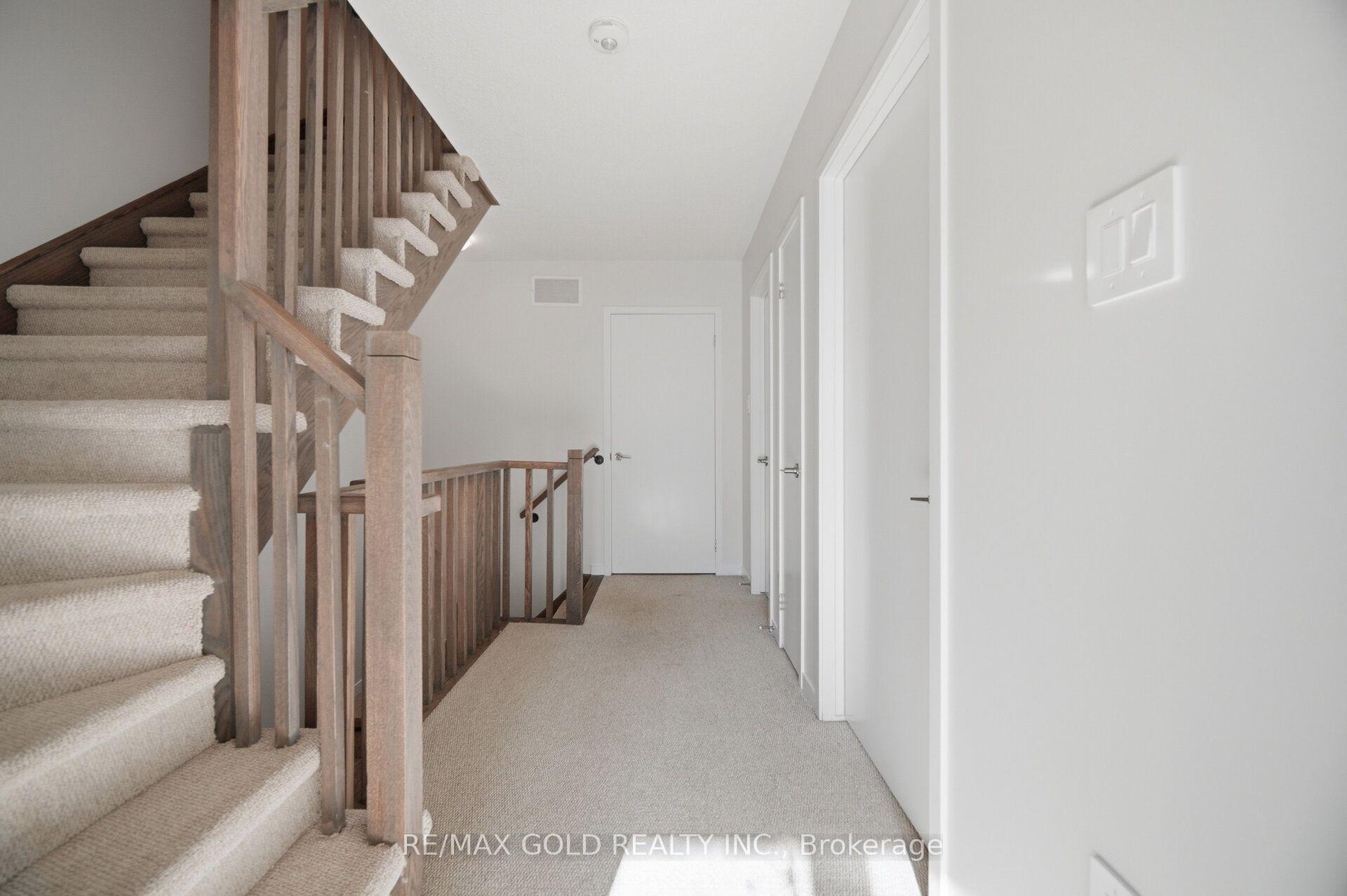 Photo 24 of Unit TH83, 39 Honeycrisp Crescent, Vaughan, Vaughan Corporate Centre — HOMEH