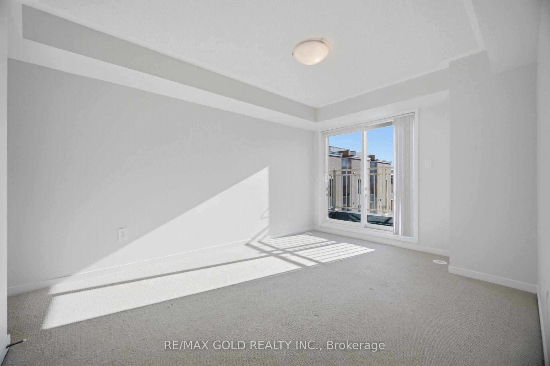 Photo 25 of Unit TH83, 39 Honeycrisp Crescent, Vaughan, Vaughan Corporate Centre — HOMEH