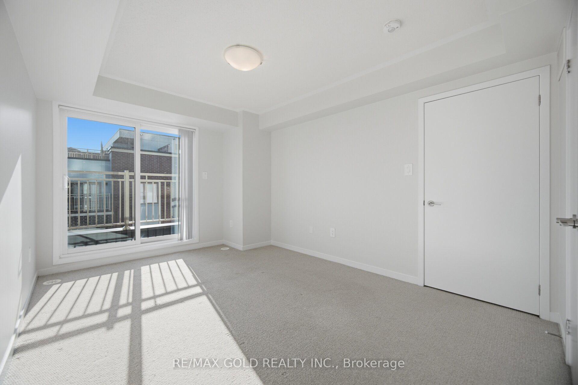 Photo 26 of Unit TH83, 39 Honeycrisp Crescent, Vaughan, Vaughan Corporate Centre — HOMEH