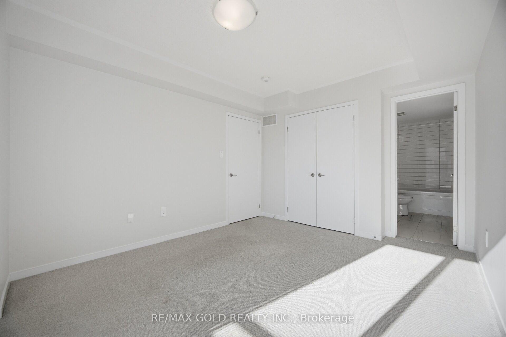 Photo 27 of Unit TH83, 39 Honeycrisp Crescent, Vaughan, Vaughan Corporate Centre — HOMEH