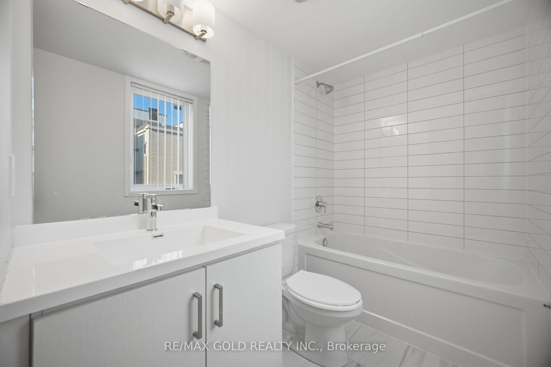 Photo 28 of Unit TH83, 39 Honeycrisp Crescent, Vaughan, Vaughan Corporate Centre — HOMEH
