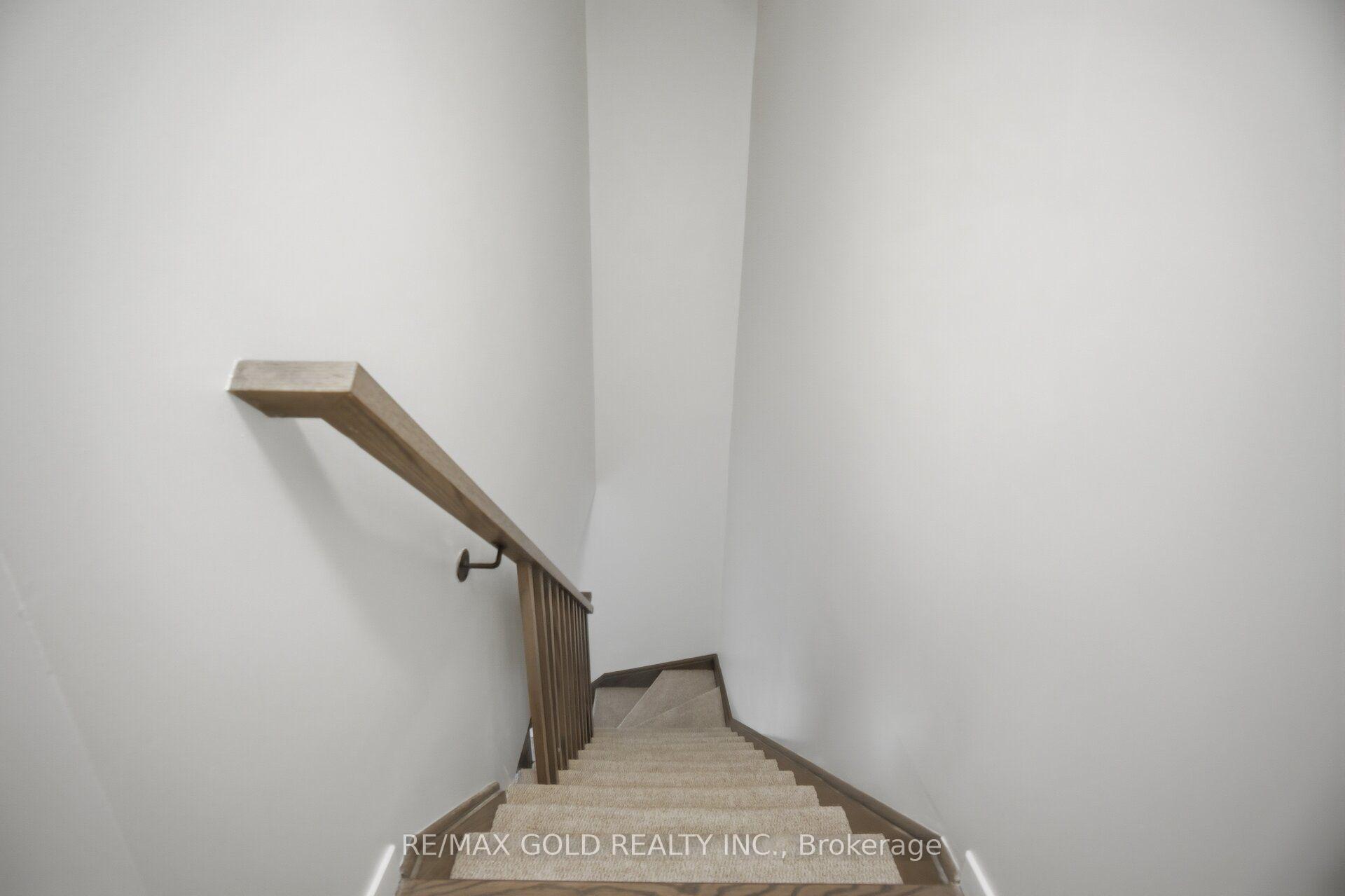 Photo 35 of Unit TH83, 39 Honeycrisp Crescent, Vaughan, Vaughan Corporate Centre — HOMEH