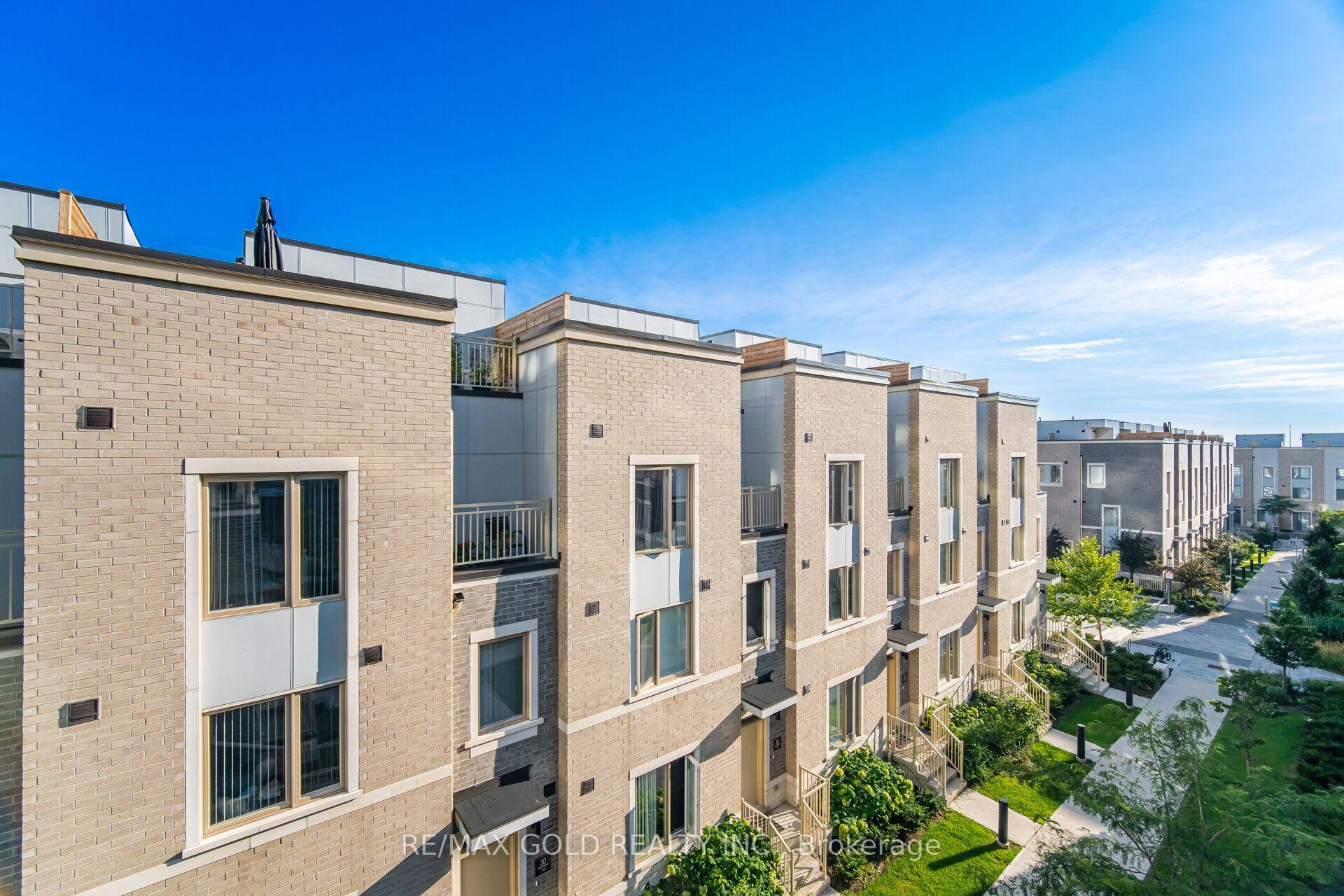 Photo 39 of Unit TH83, 39 Honeycrisp Crescent, Vaughan, Vaughan Corporate Centre — HOMEH