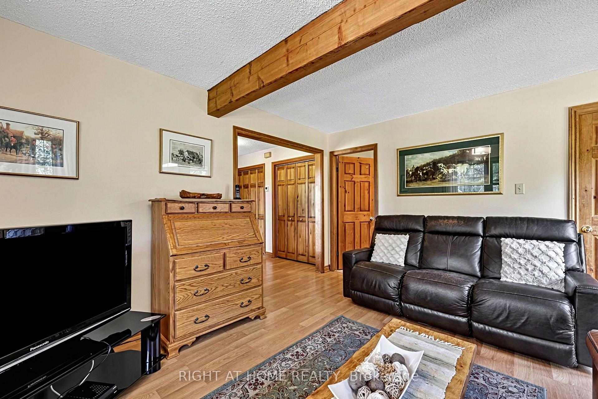 Photo 29 of 323 First Line S, Oro-Medonte, Rural Oro-Medonte — HOMEH