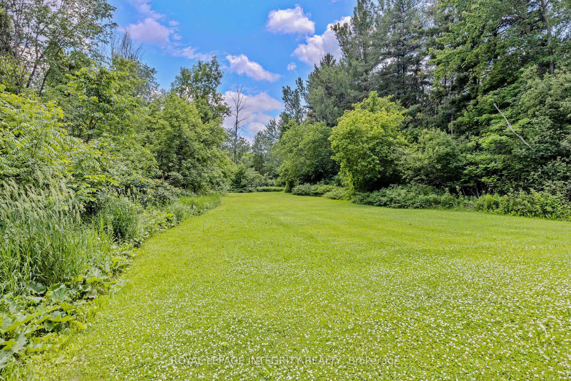 Photo 34 of 1702 Century Road, Ottawa, Manotick South to Roger Stevens — HOMEH