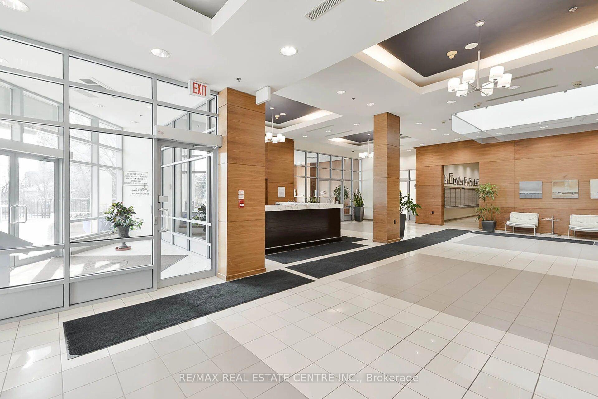 Photo 5 of Unit 1205, 33 Elm Drive, Mississauga, City Centre — HOMEH