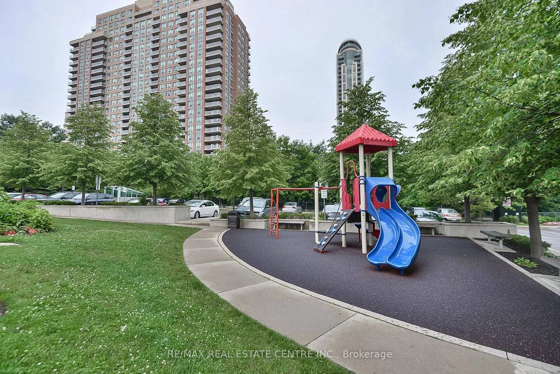 Photo 42 of Unit 1205, 33 Elm Drive, Mississauga, City Centre — HOMEH