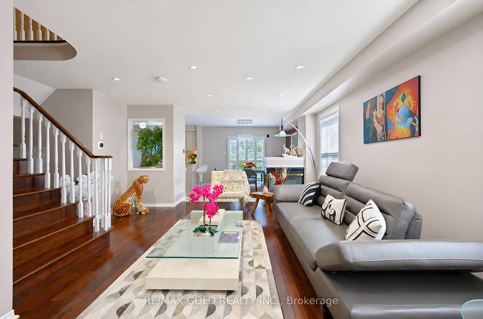 Photo 6 of 19 Florence Drive, Brampton, Fletcher's Meadow — HOMEH