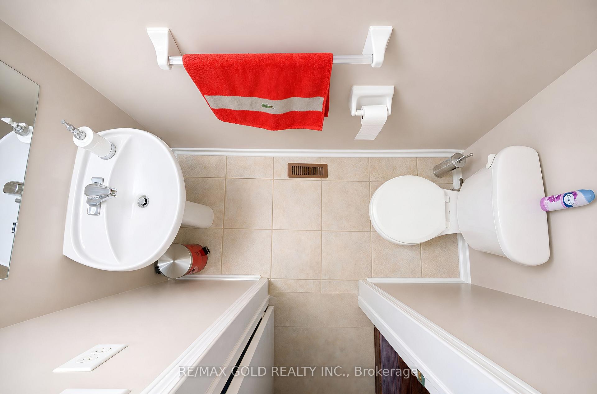 Photo 16 of 19 Florence Drive, Brampton, Fletcher's Meadow — HOMEH