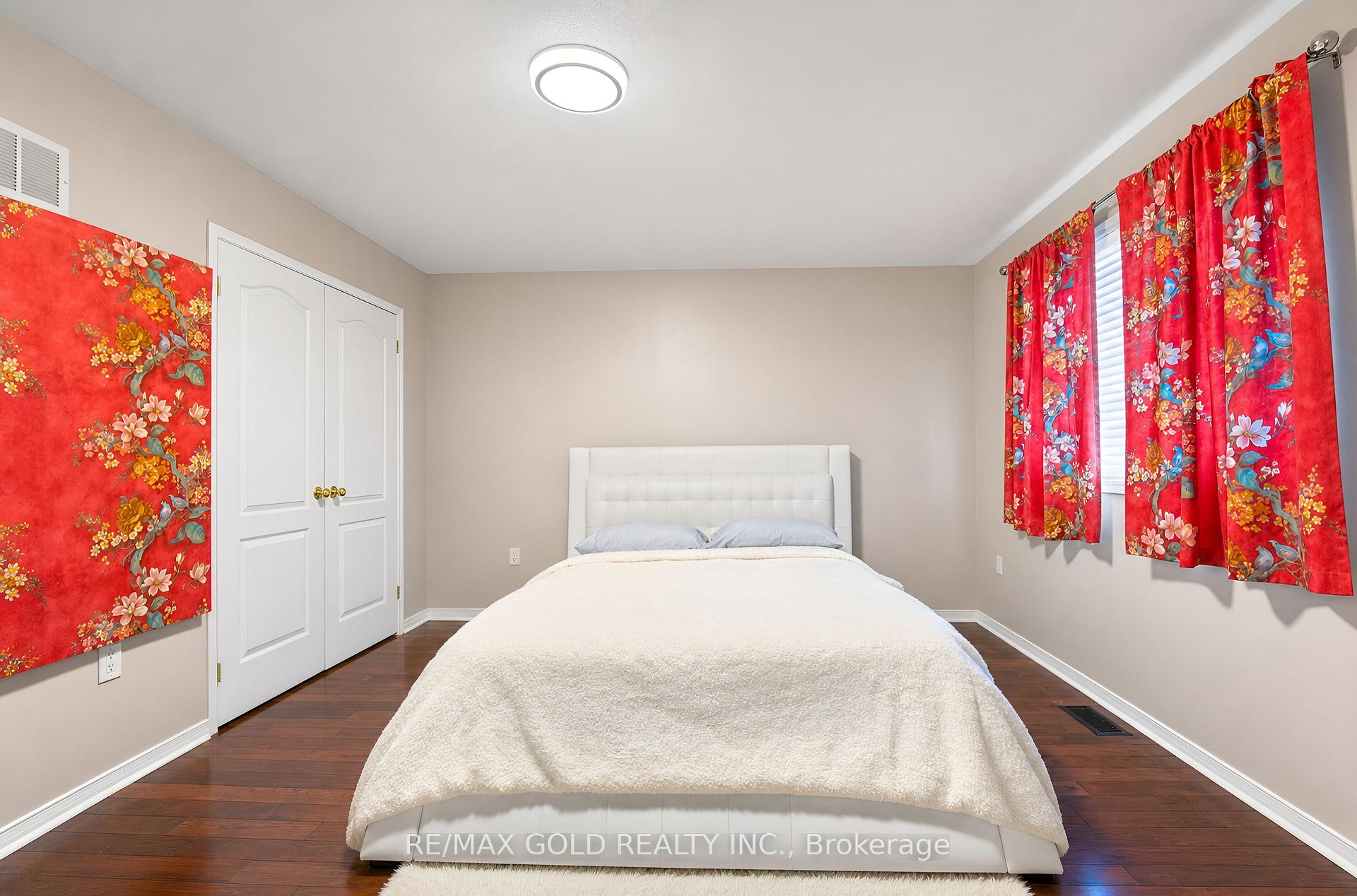 Photo 20 of 19 Florence Drive, Brampton, Fletcher's Meadow — HOMEH