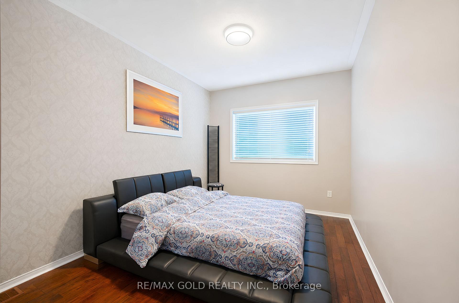 Photo 23 of 19 Florence Drive, Brampton, Fletcher's Meadow — HOMEH