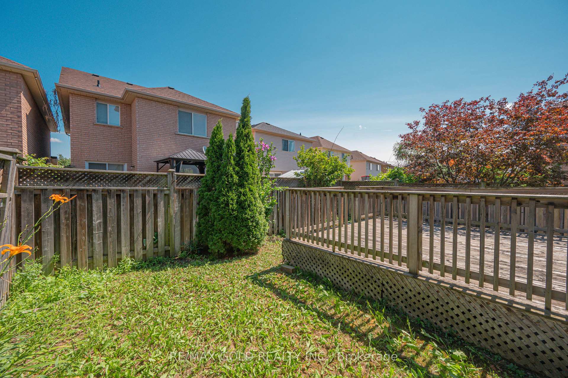 Photo 38 of 19 Florence Drive, Brampton, Fletcher's Meadow — HOMEH