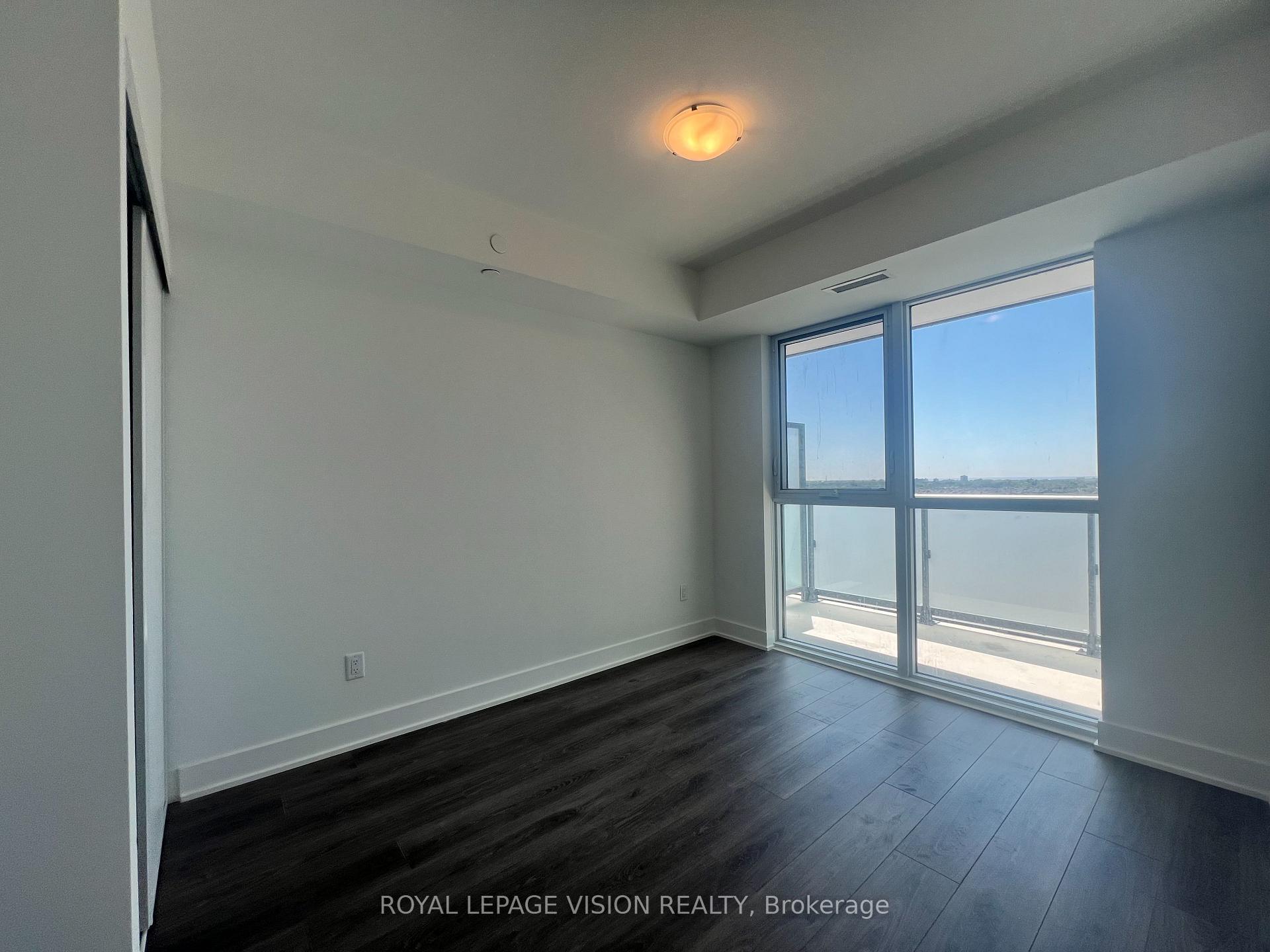 Photo 7 of Unit 722, 2545 Simcoe Street N, Oshawa, Windfields — HOMEH