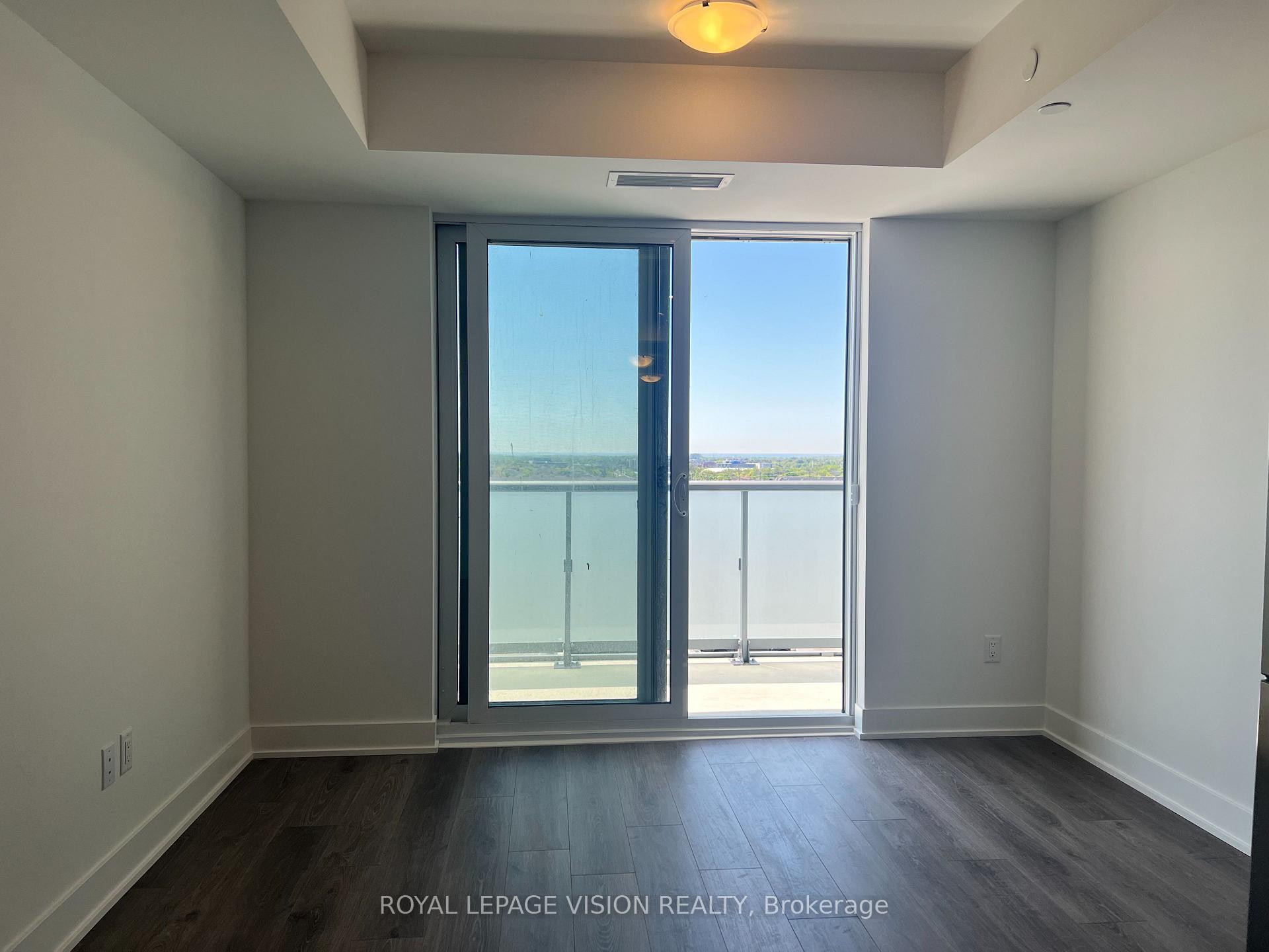 Photo 8 of Unit 722, 2545 Simcoe Street N, Oshawa, Windfields — HOMEH