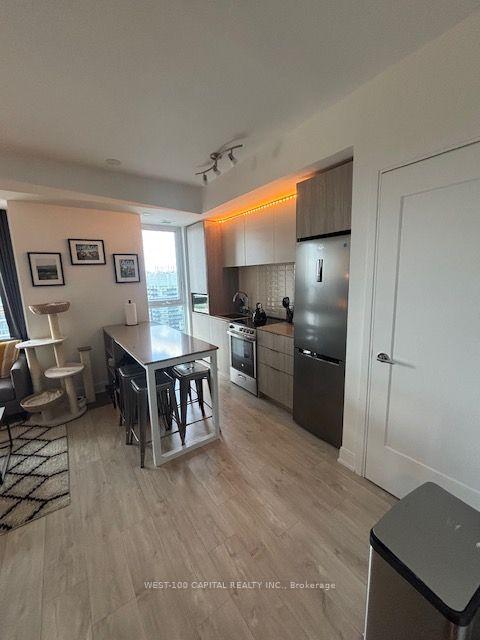 Photo 2 of Unit 3403, 70 Annie Craig Drive, Etobicoke, Mimico — HOMEH